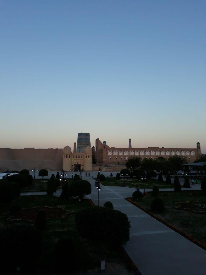 Caravan Sarai Khiva Buitenkant foto